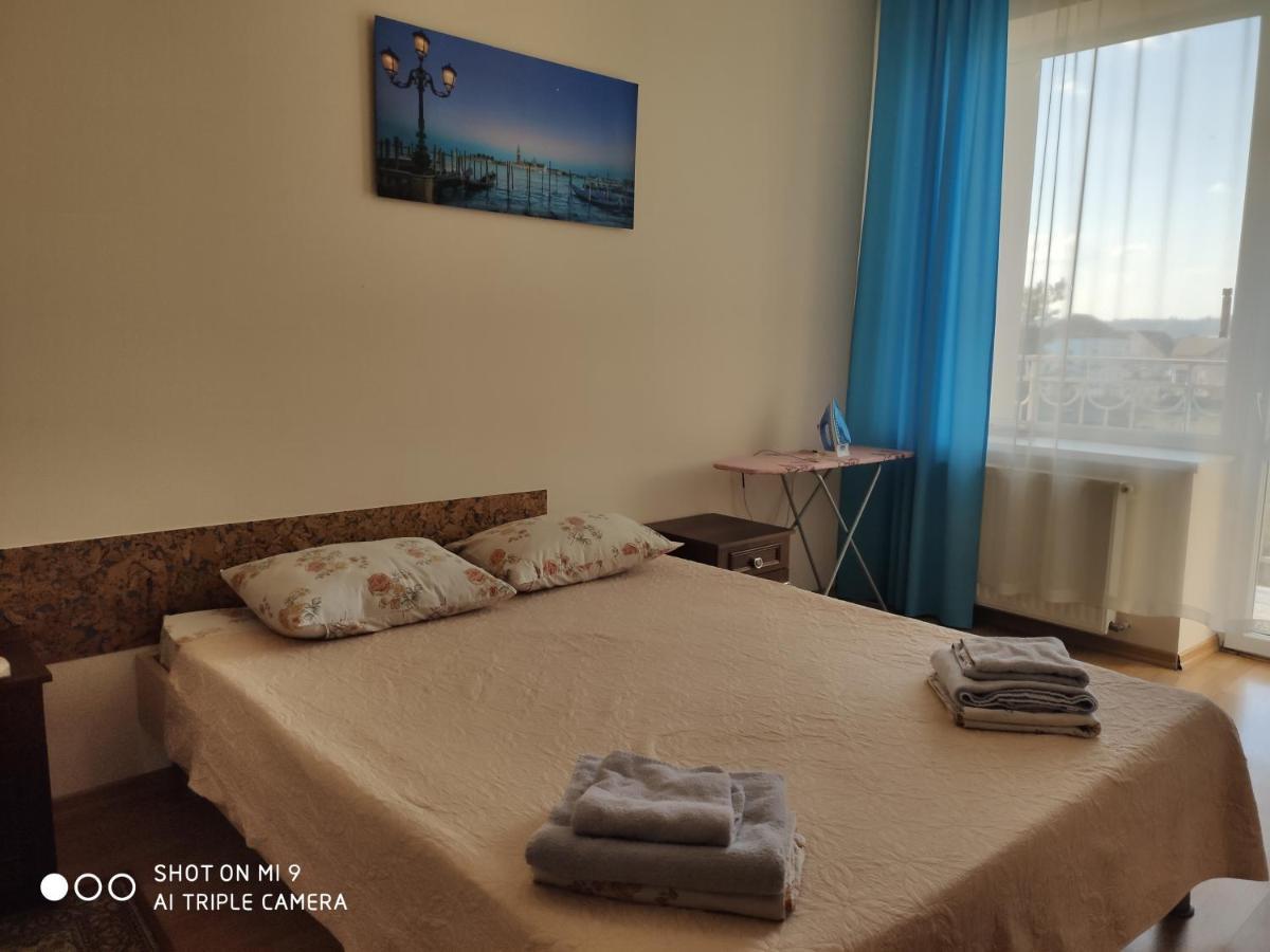 Apartments Domovik Просторная Квартира С Видом На Горы Mukacheve Ngoại thất bức ảnh